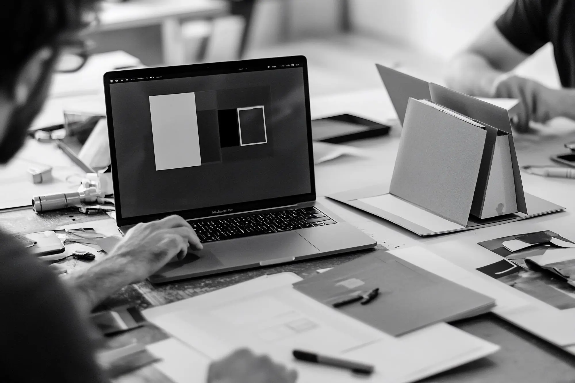 laptop consumer machine electronics pas his and